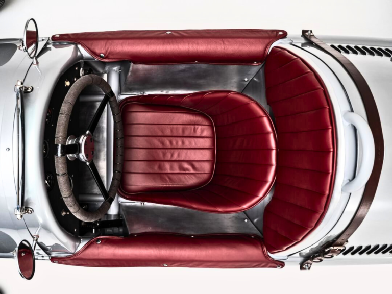 Vanguard Car RA4