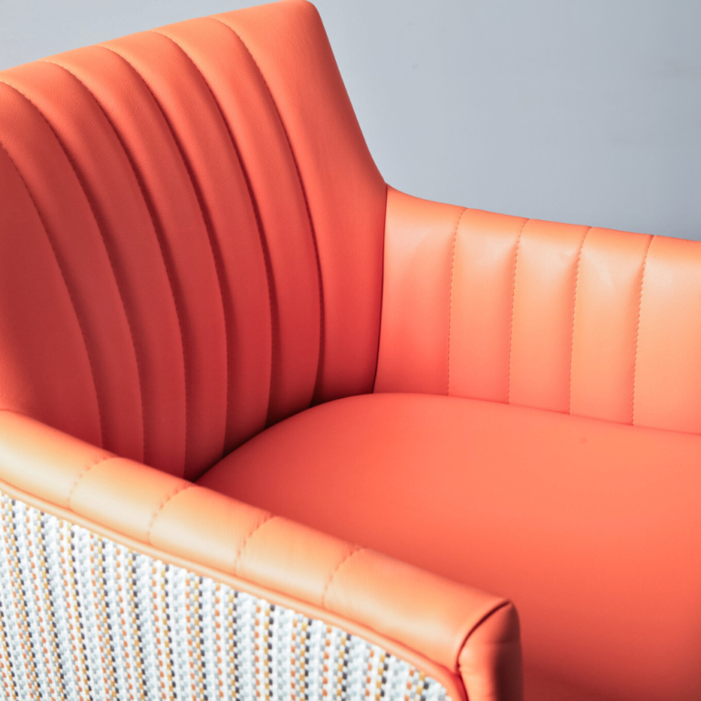 Mel Flute Stool