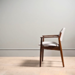 Arne Vodder Model 62A armchair in white leather, side view