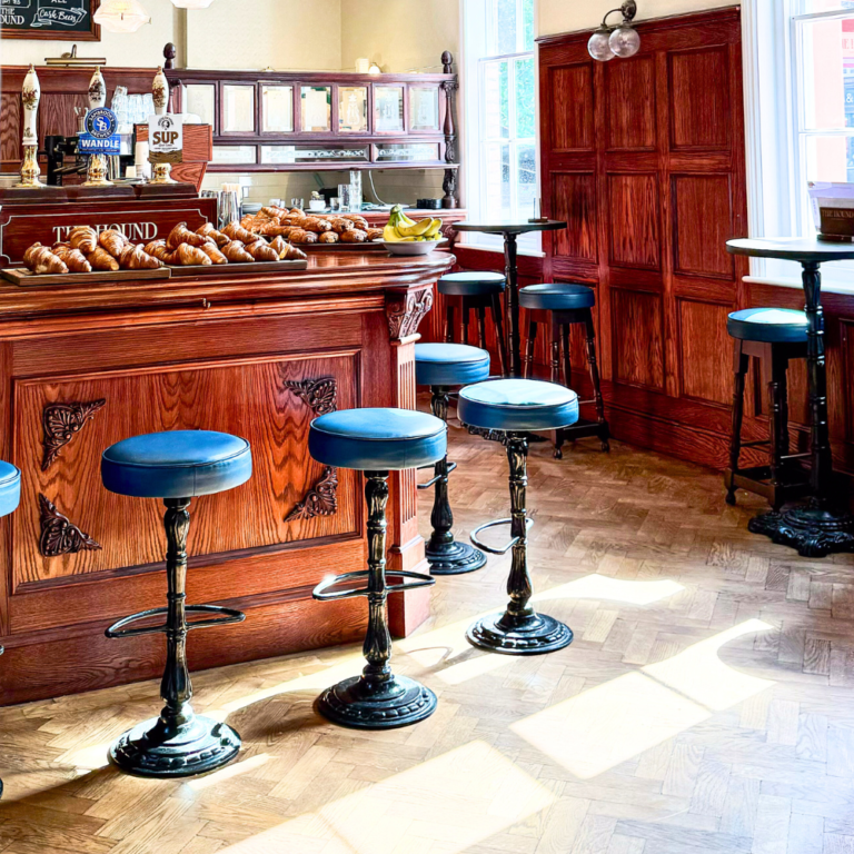 The Hound, Chiswick